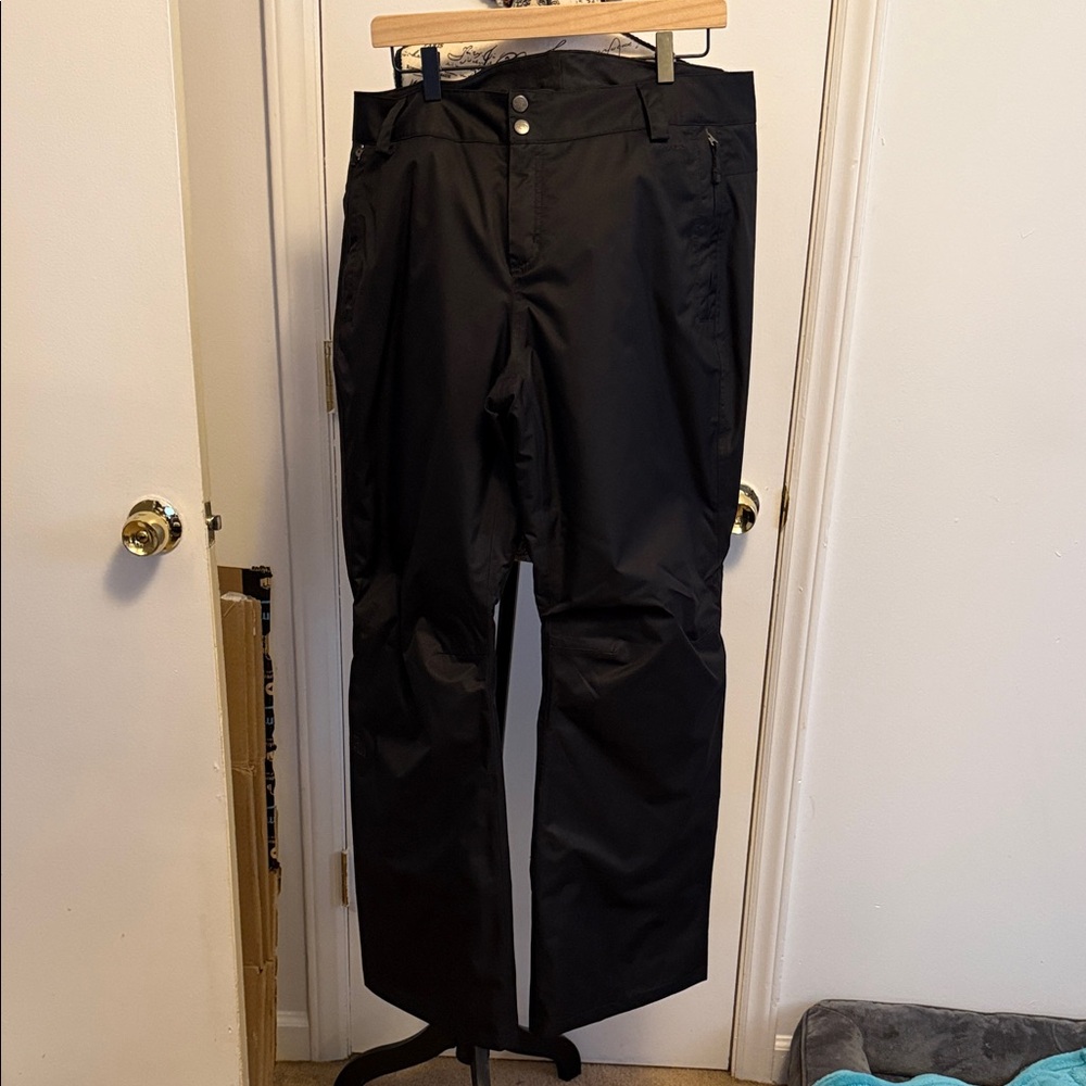 North Face Women’s Insulated Black Pants
